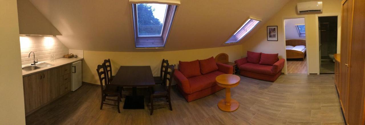 Bed and Breakfast Aurora Panzió Bük Esterno foto