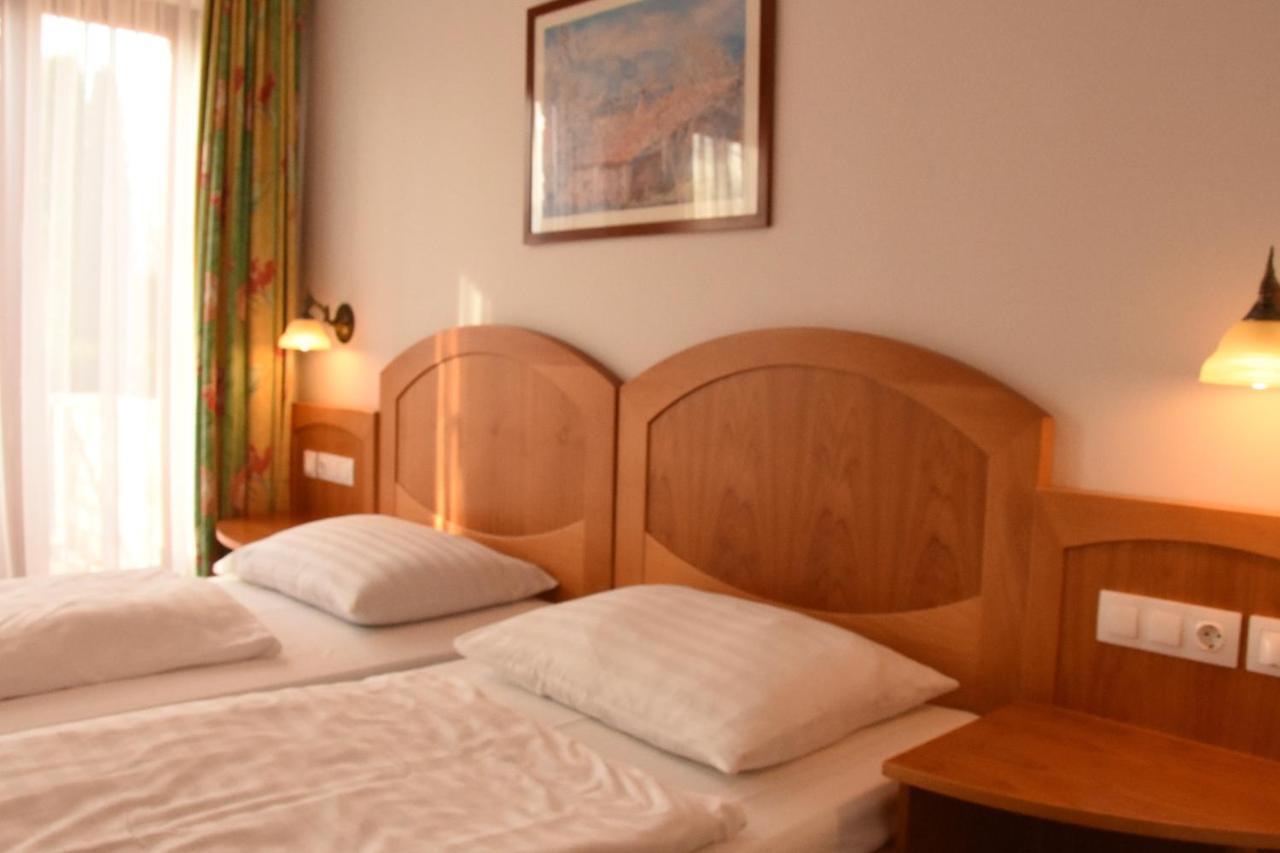 Bed and Breakfast Aurora Panzió Bük Esterno foto